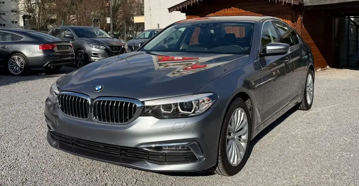 Gebraucht BMW 530 Luxury Line 252 PS (185 kW) 2018 Blau Limousine