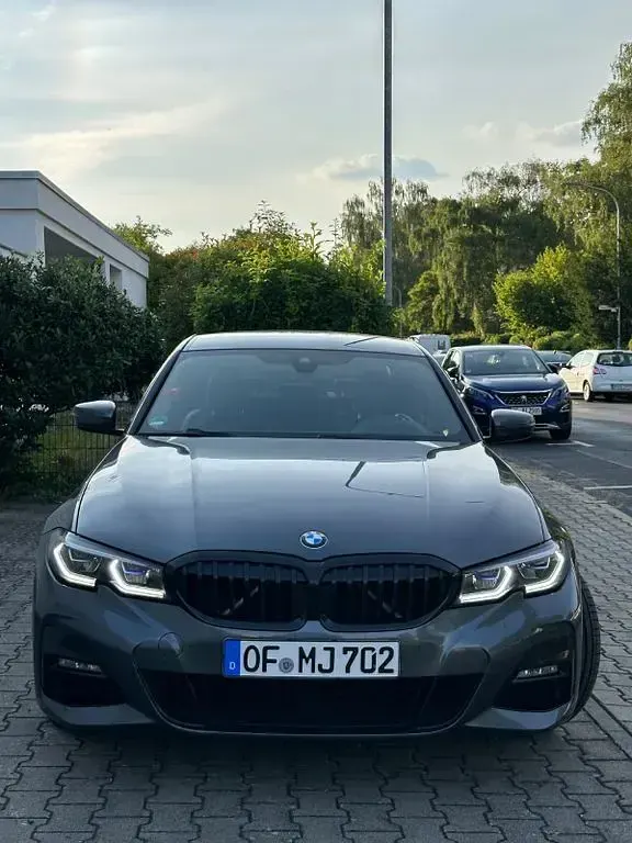 Gebraucht BMW 320 M Sport 190 PS (139 kW) 2021 Grau Limousine