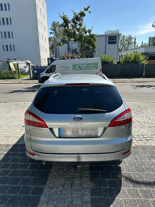 Gebraucht Ford Mondeo 160 PS (117 kW) 2008 Kombi