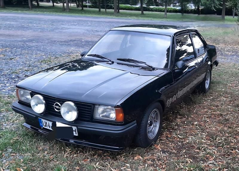 Schwarz Gebraucht 1981 Opel Ascona Limousine | 22.999 € - Bild 1/4