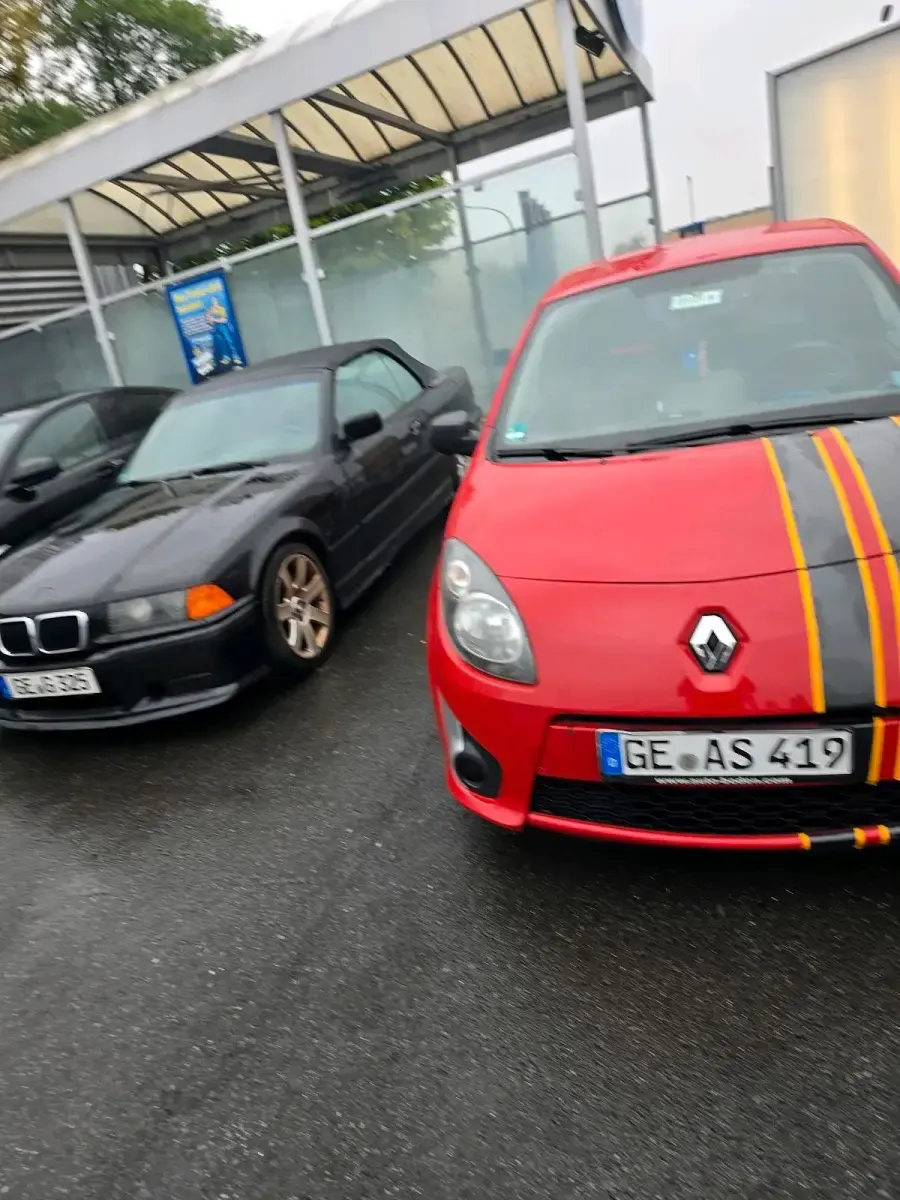Gebraucht Renault Twingo 70 PS (51 kW) 2012 Rot Kleinwagen