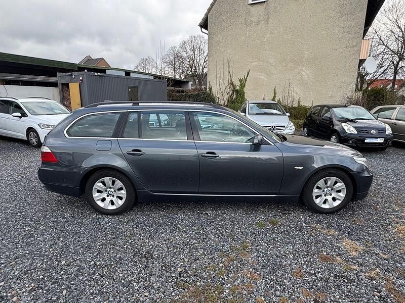 Gebraucht BMW 520 177 PS (130 kW) 2009 Grau Kombi