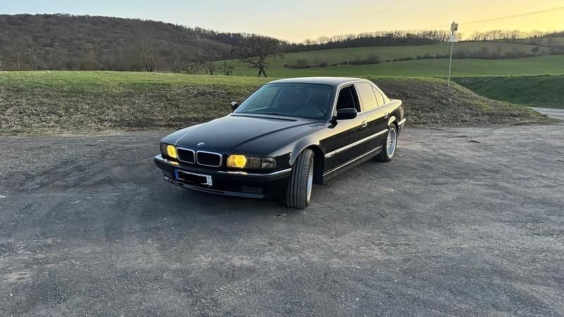 Gebraucht BMW 740 286 PS (210 kW) 1995 Schwarz Limousine