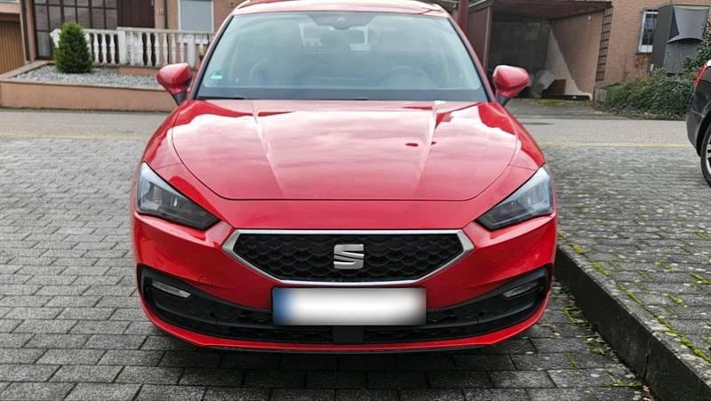 Gebraucht Seat Leon 131 PS (96 kW) 2021 Rot Limousine