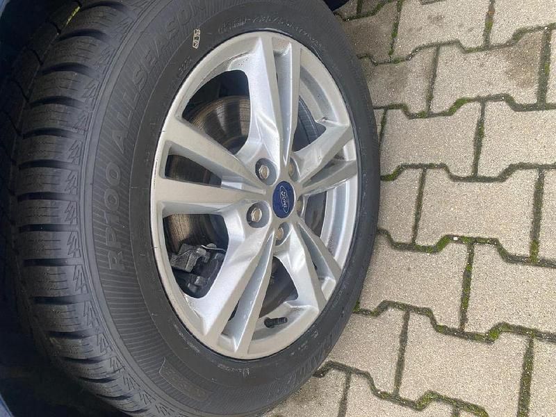 Gebraucht Ford S-MAX Titanium 190 PS (139 kW) 2023 Blau Van / Kleinbus