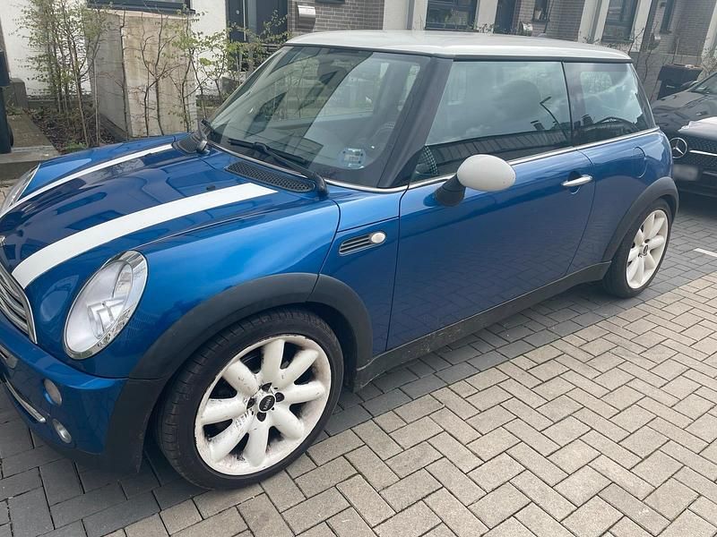 Usata Mini Cooper 101 CV (74 kW) 2005 Blu Utilitaria