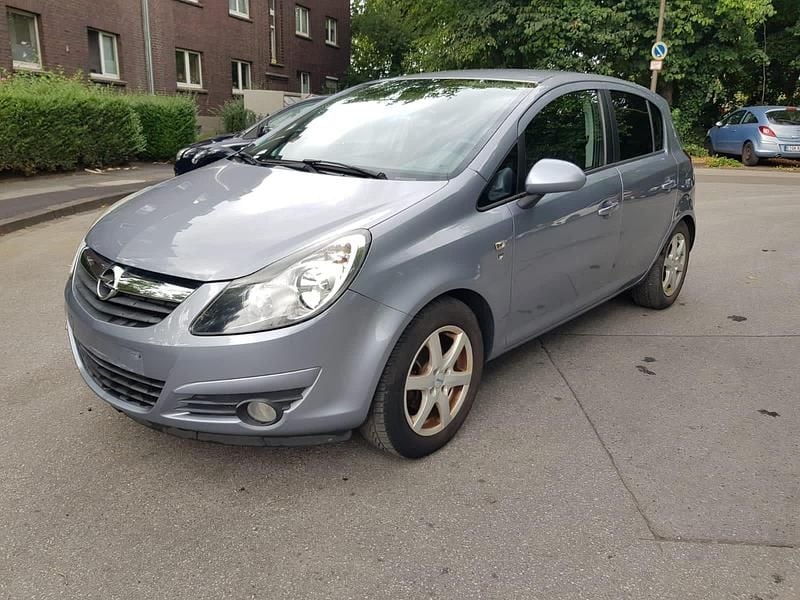 Silber Gebraucht 2010 Opel Corsa Kleinwagen | 1.500 € (Superpreis) - Bild 1/4