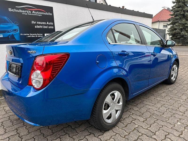 Gebraucht Chevrolet Aveo LT 101 PS (74 kW) 2011 Blau Limousine