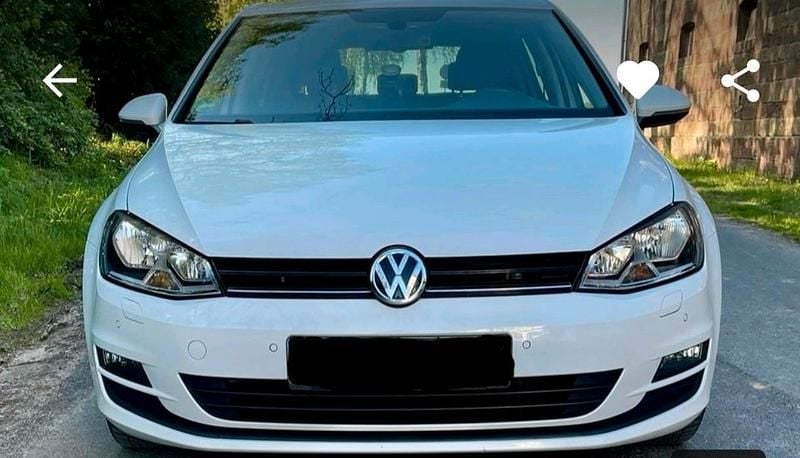 Weiß Gebraucht 2025 VW Golf VIII Cup Limousine | 6.600 € - Bild 1/1