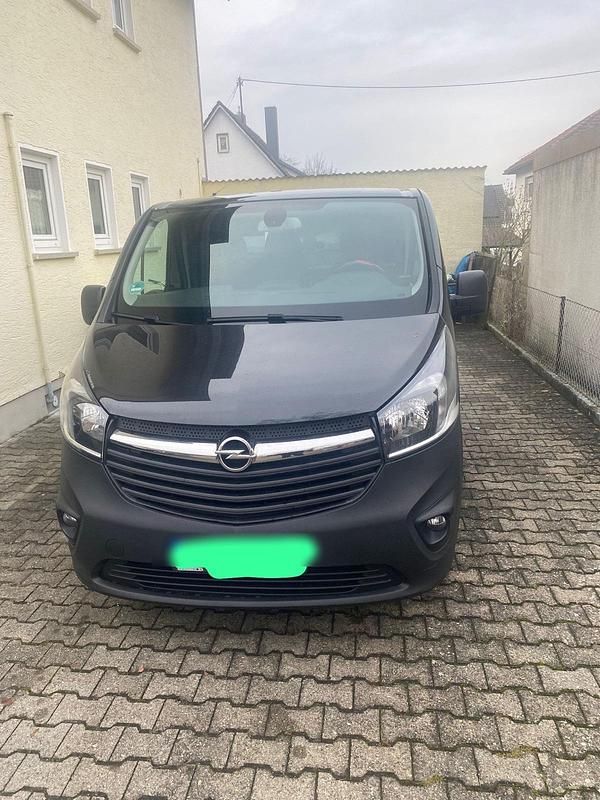 Gebraucht Opel Vivaro 120 PS (88 kW) 2016 Schwarz Van / Kleinbus