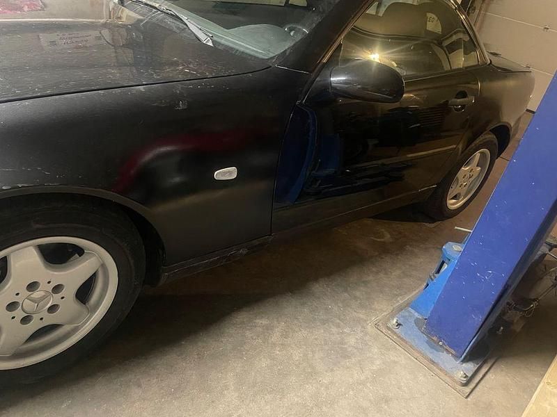 Gebraucht Mercedes 200 136 PS (100 kW) 1998 Silber Cabrio