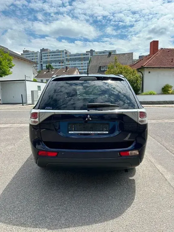 Gebraucht Mitsubishi Outlander Plus 150 PS (110 kW) 2013 Blau SUV