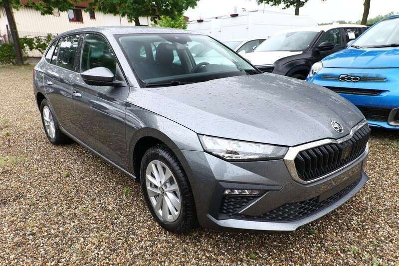 Black magic perleffekt Neu 2025 Skoda Scala Selection Kleinwagen | 24.229 € (Guter Preis) - Bild 1/2