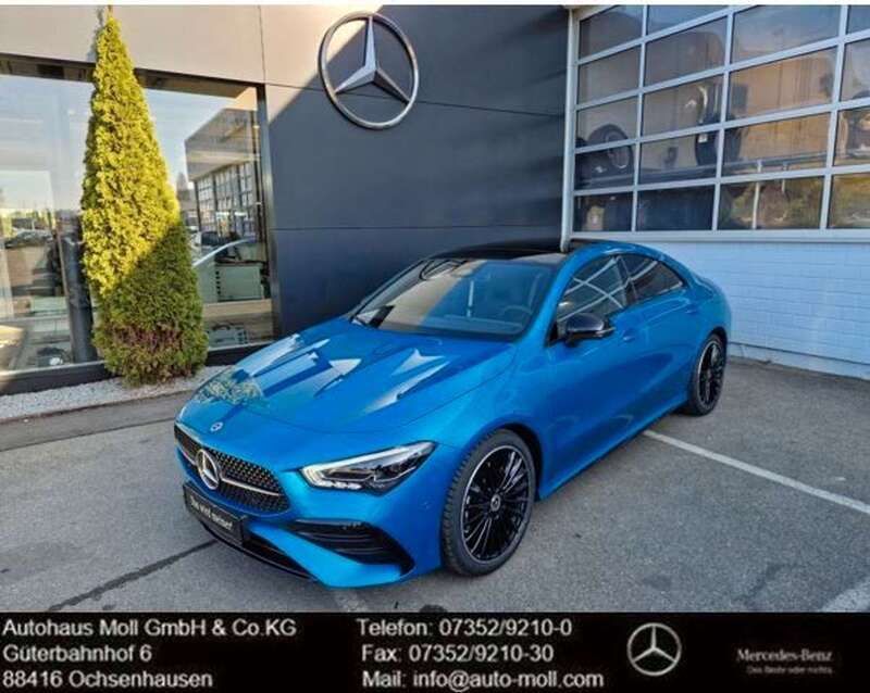 Hyperblau metalliclack Gebraucht 2025 Mercedes CLA200 AMG Coupé | 48.999 € - Bild 1/4