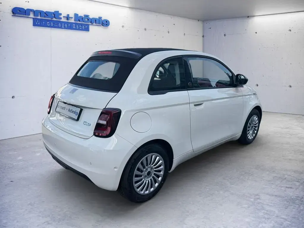 Neu Fiat 500e Red 86 kW (118 PS) 2025 Weiß Cabrio