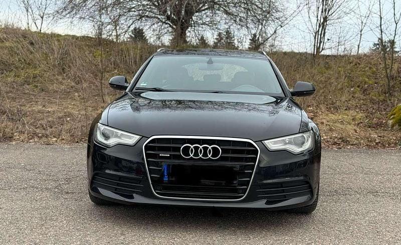 Schwarz Gebraucht 2012 Audi A6 S-Line Kombi | 12.599 € (Superpreis) - Bild 1/4
