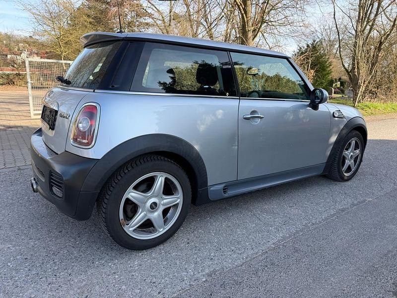 Gebraucht Mini Cooper 120 PS (88 kW) 2009 Silber Kleinwagen