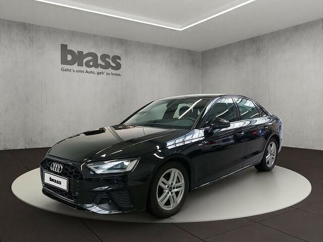 Gebraucht Audi A4 S-Line 204 PS (150 kW) 2023 Mythosschwarz metallic Limousine