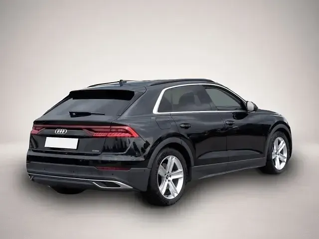 Gebraucht Audi Q8 Ambiente 286 PS (210 kW) 2022 Schwarz SUV
