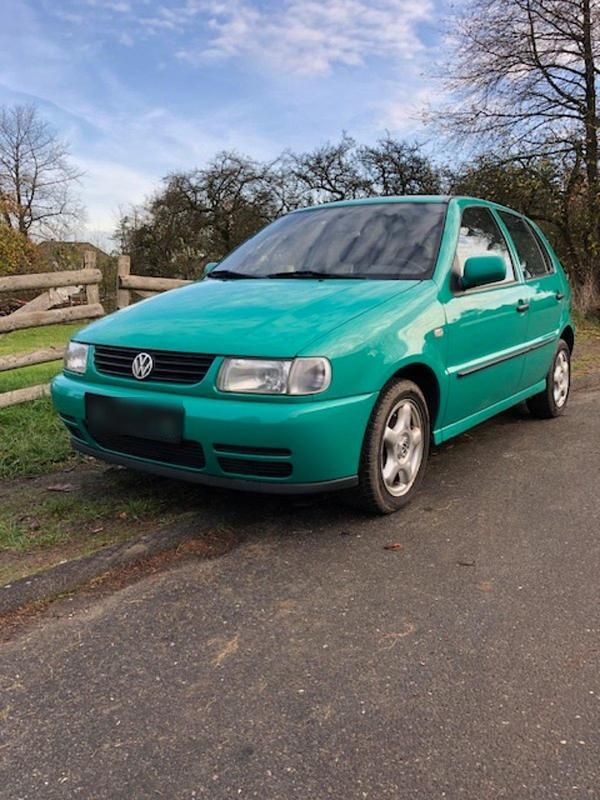 Grün Gebraucht 1998 VW Polo Kleinwagen | 850 € - Bild 1/4