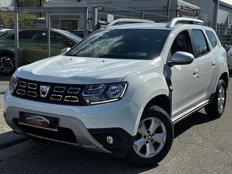 Gebraucht Dacia Duster Comfort 101 PS (74 kW) 2019 Weiß SUV