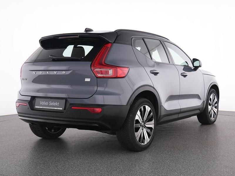 Gebraucht Volvo XC40 Plus 169 kW (230 PS) 2022 Grau thunder grey / metallic SUV