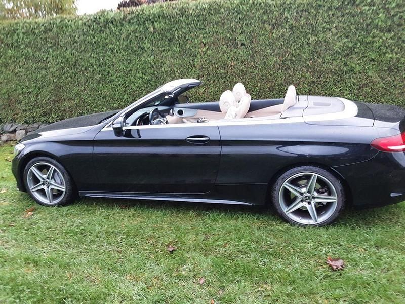 Schwarz Gebraucht 2018 Mercedes C180 Edition 1 Cabrio | 22.300 € (Superpreis) - Bild 1/4