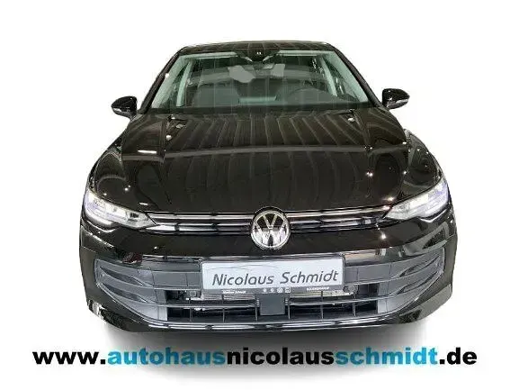 Gebraucht VW Golf VIII Life 116 PS (85 kW) 2025 Schwarz Limousine