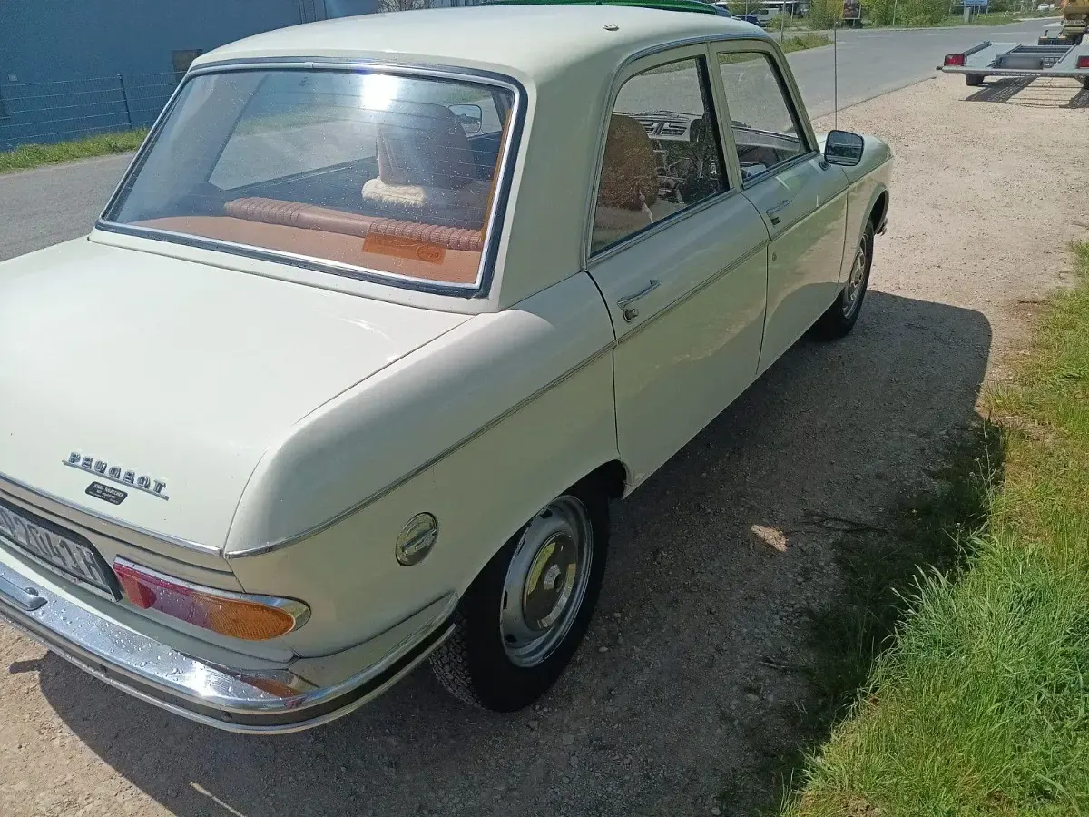 Gebraucht Peugeot 204 54 PS (39 kW) 1973 Beige Limousine