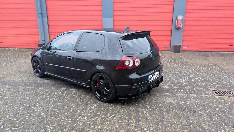 Gebraucht VW Golf V Edition 230 PS (169 kW) 2008 Schwarz Kleinwagen