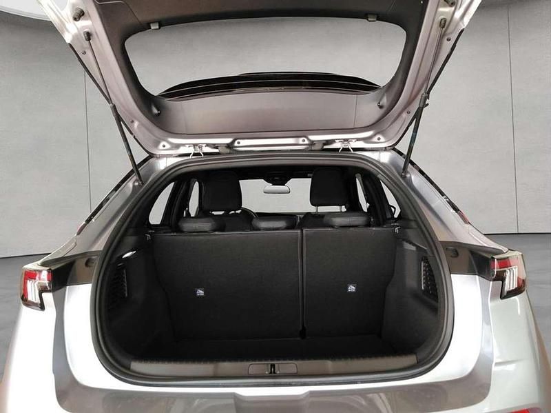 Gebraucht Opel Mokka 136 PS (100 kW) 2024 Kontrast grau metallic SUV