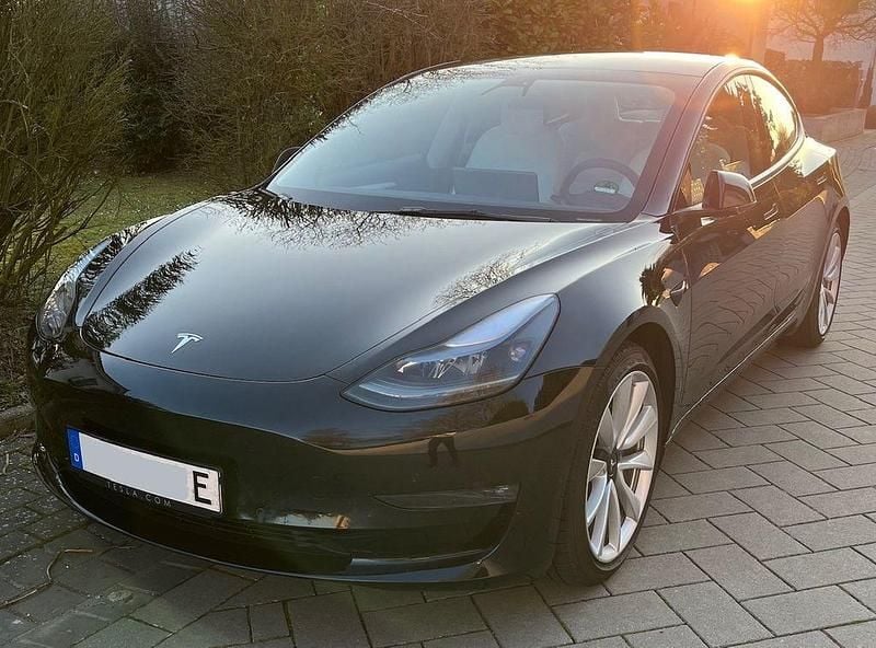Gebraucht Tesla Model 3 324 kW (441 PS) 2021 Schwarz Limousine