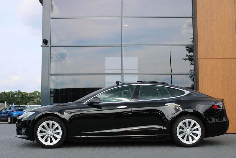 Occasion Tesla Model S 244 kW (333 ch) 2018 Noir Citadine