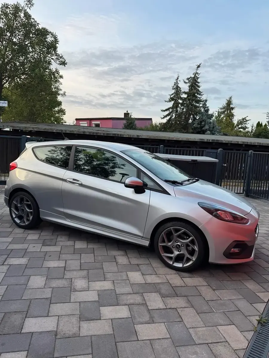Gebraucht Ford Fiesta Performance Edition 200 PS (147 kW) 2019 Silber Kleinwagen