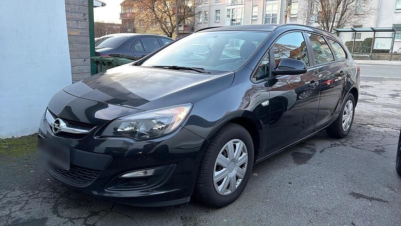 Gebraucht Opel Astra 110 PS (80 kW) 2014 Schwarz Kombi