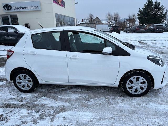Gebraucht Toyota Yaris Comfort 72 PS (52 kW) 2019 Weiß Limousine