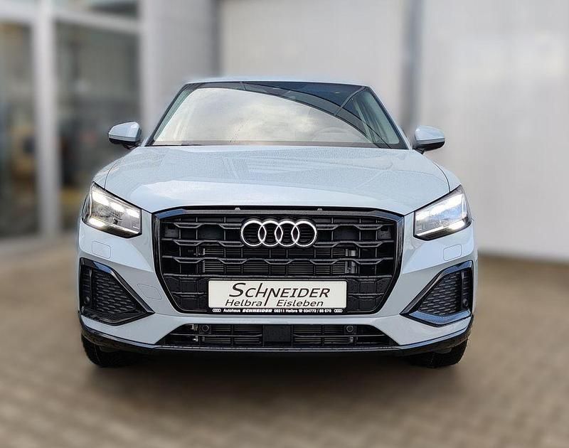 Neu Audi Q2 Advanced Plus 150 PS (110 kW) 2026 Grau SUV