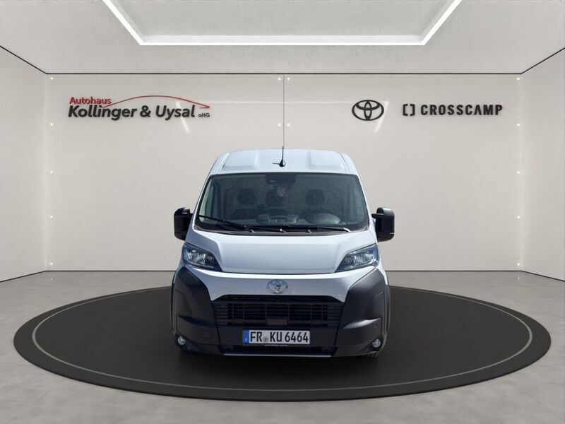 Gebraucht Toyota Proace 179 PS (131 kW) 2024 Weiß Van / Kleinbus