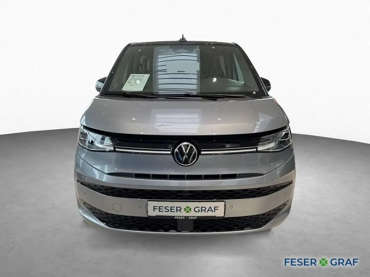Neu VW Multivan Life 150 PS (110 kW) 2026 Monosilber metallic / deep ... Van / Kleinbus