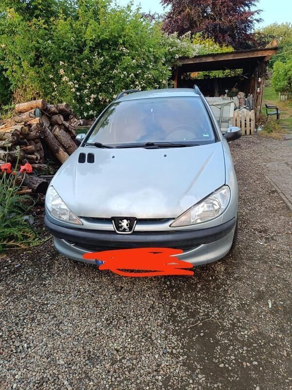 Andere außenfarben Gebraucht 2003 Peugeot 206 Kombi | 850 € (Fairer Preis) - Bild 1/4