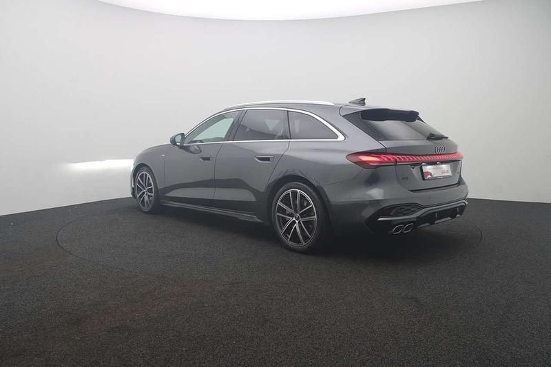 Second-hand Audi A5 Ambiente 204 CP (150 kW) 2025 Gri Coupe