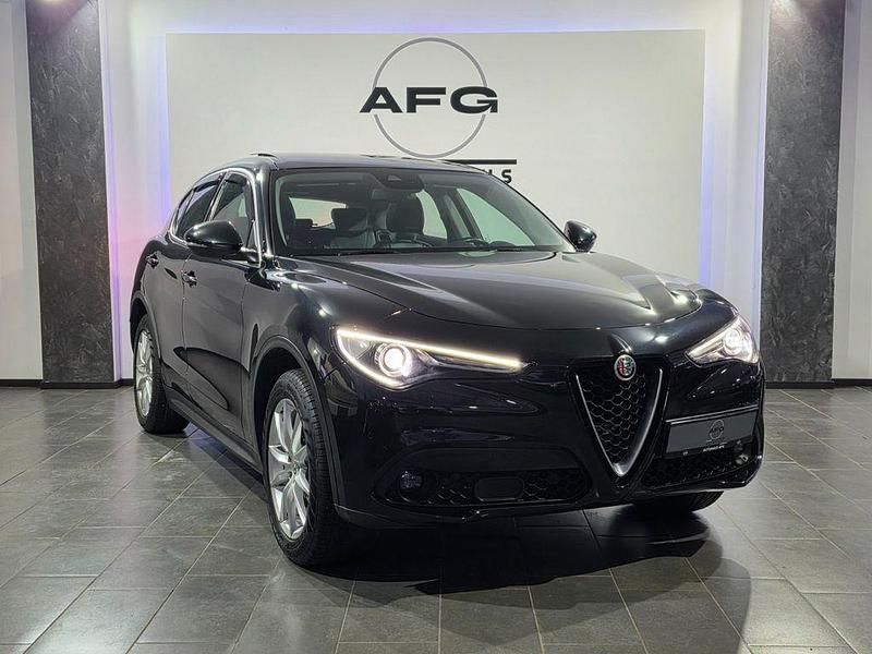 Gebraucht Alfa Romeo Stelvio 209 PS (153 kW) 2017 Schwarz SUV