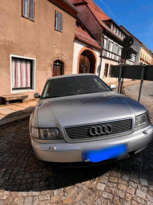 Silber Gebraucht 1998 Audi A8 Limousine | 3.999 € (Fairer Preis) - Bild 1/4