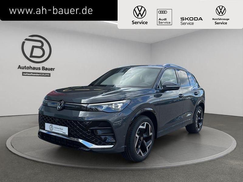 Neu VW Tiguan R-line 150 PS (110 kW) 2026 Grau SUV