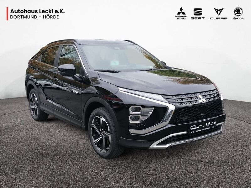 Panther schwarz Neu 2025 Mitsubishi Eclipse Cross Plus SUV | 30.890 € - Bild 1/3