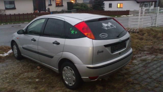 Gebraucht Ford Focus 137 PS (100 kW) 2003 Grau Limousine