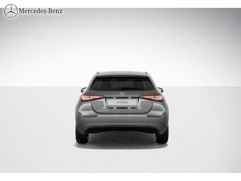 Gebraucht Mercedes A200 Progressive 150 PS (110 kW) 2025 Grau Limousine