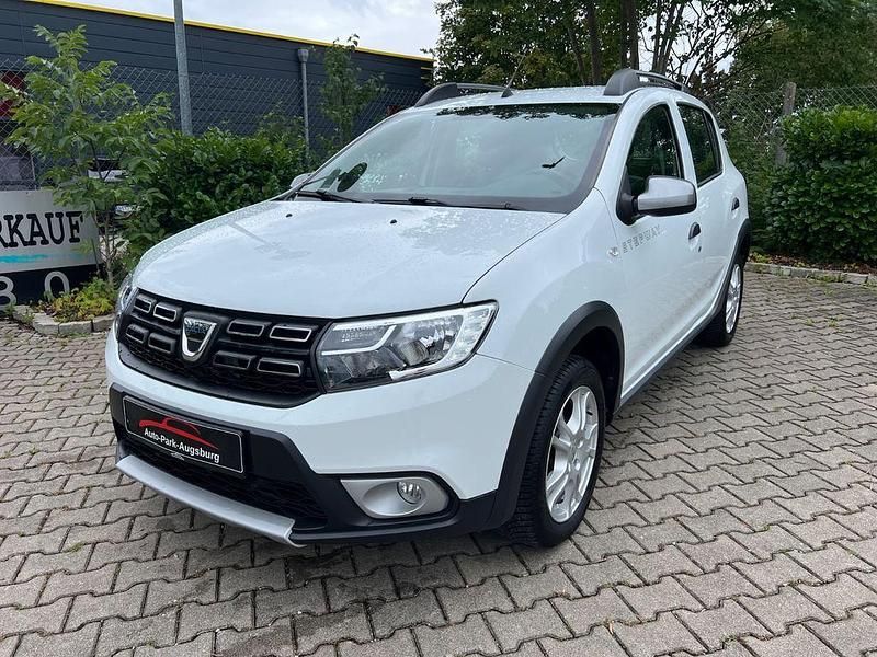Weiß Gebraucht 2020 Dacia Sandero Prestige Kleinwagen | 12.800 € (Guter Preis) - Bild 1/4
