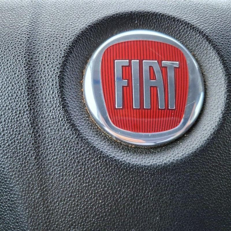 Weiß Gebraucht 2013 Fiat Doblò Van / Kleinbus | 4.450 € (Fairer Preis) - Bild 1/4