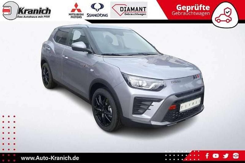 Silber Neu 2025 Ssangyong (KGM) Tivoli SUV | 19.990 € - Bild 1/4